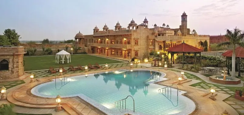Which Heritage Hotel Is Best for Golden Triangle Travelers?